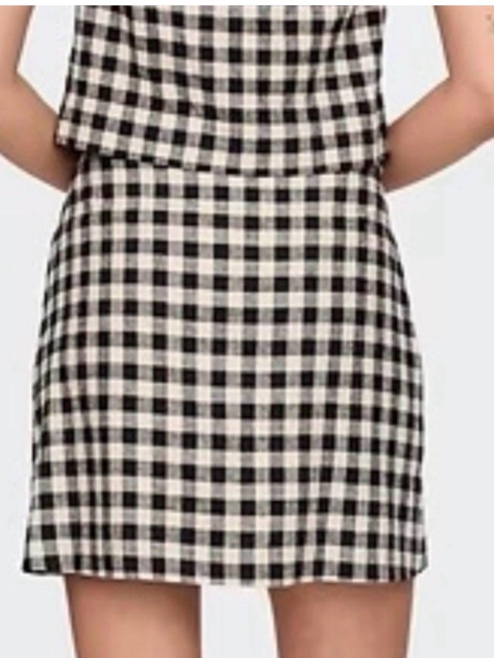 NWOT GAP Women’s Checkered Black Cream Linen Mini Skort - Size M